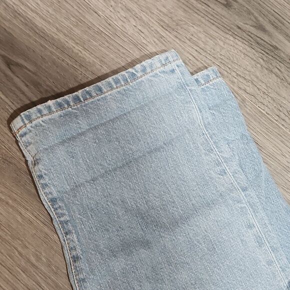 EUC KanCan Estilo Distressed Cropped High Waisted Light Blue Jeans - Picture 2 of 8